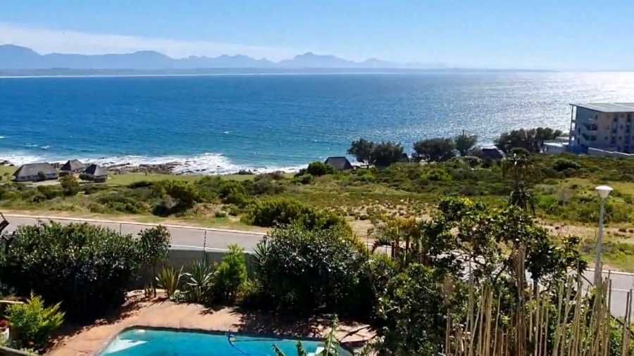 5 Bedroom Property for Sale in De Bakke Western Cape